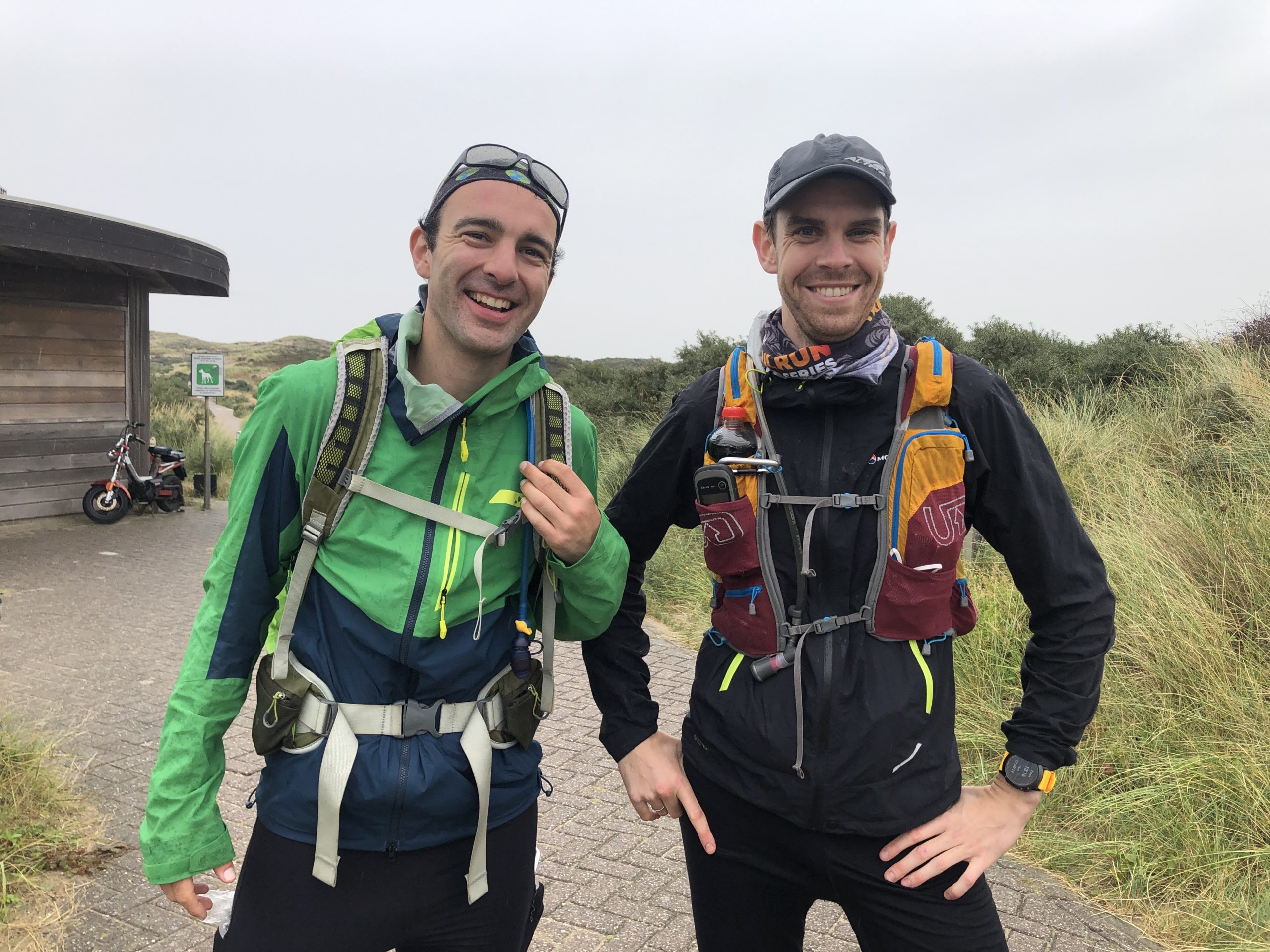 Still not completely sure how we made it through the second night. Both alone for some hours fighting with the Dunes and ourselves. But the sun came out in Den Helder. And more important we were there. Together